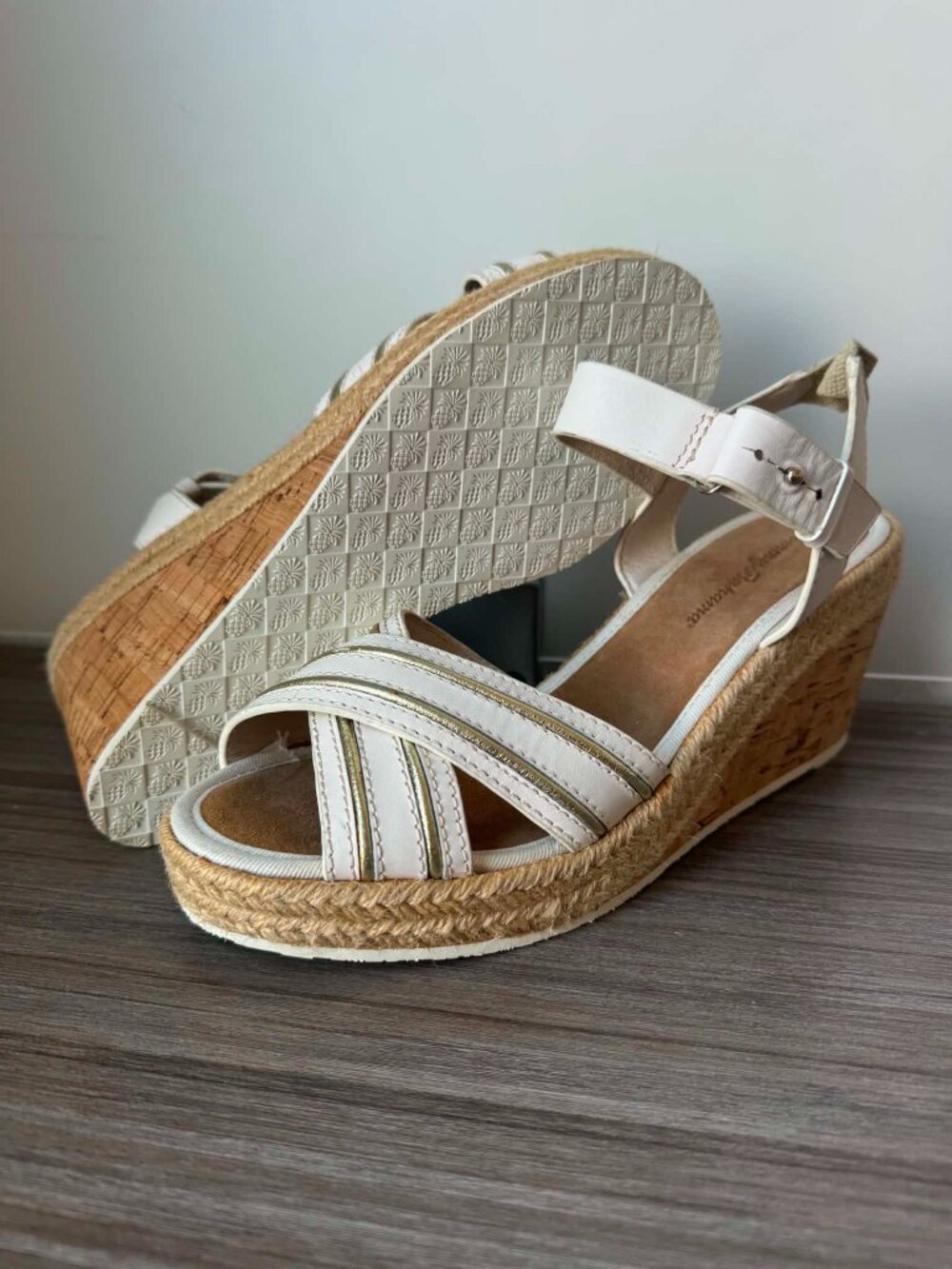 Tommy Bahama Naira Wedge Sandals Size 9 $150 - Picture 14 of 14